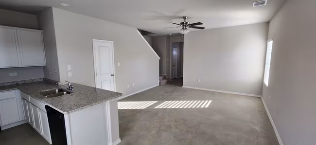 7239 Converse Ridge Ln San Antonio, TX 78239 photo 5