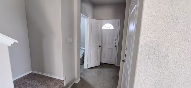 7239 Converse Ridge Ln San Antonio, TX 78239 photo 4
