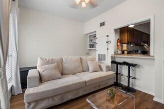 3000 Guadalupe St Austin, TX 78705 photo 4