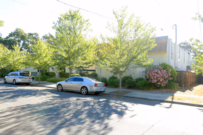 Pacific Townhomes photo 5