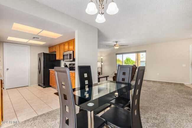 20439 N Skylark Dr Sun City West, AZ 85375 photo 5