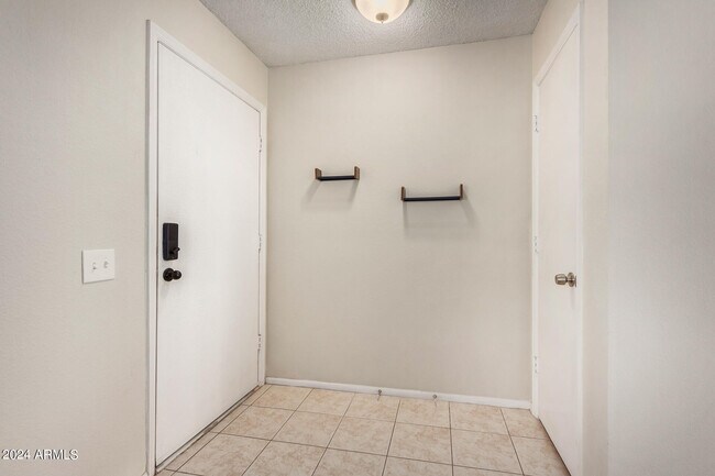 20439 N Skylark Dr Sun City West, AZ 85375 photo 4