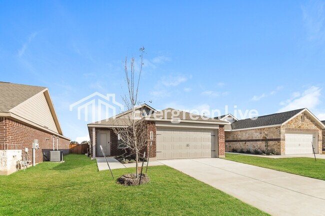 2029 Sulky Lane, Aubrey, TX 76227 photo 2