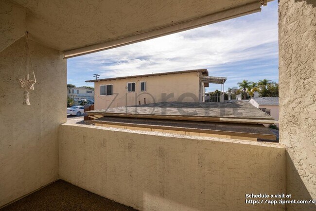 4517 College Way San Diego, CA 92115 photo 4