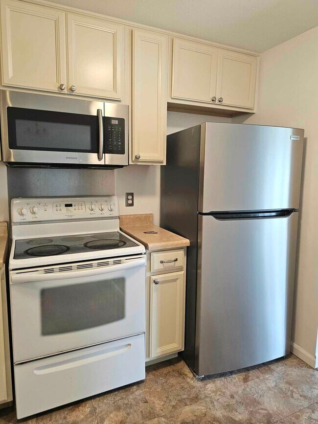 1349 Whitney Ave Bremerton, WA 98312 photo 4