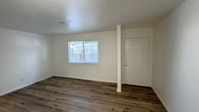 1680 Barrus Ave Pittsburg, CA 94565 photo 2