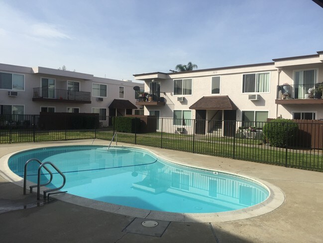 Arroyo Escondido Apartments photo 3