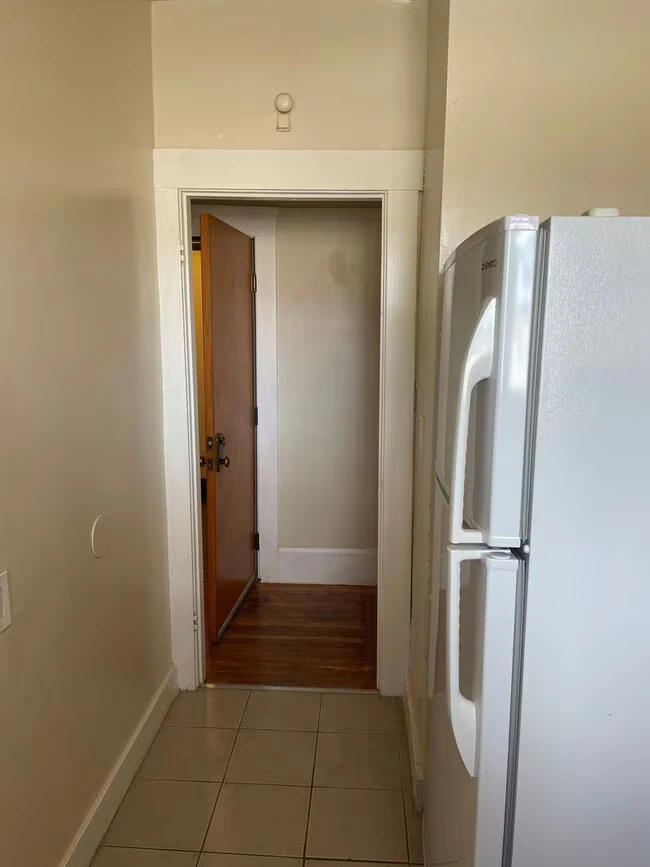 1988 California St Berkeley, CA 94703 photo 5