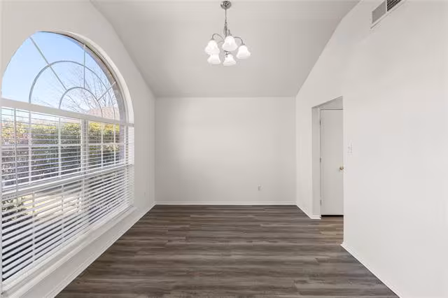 3709 Martha Lane, Rowlett, TX 75088 photo 4