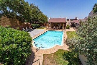 401 Hi There Horseshoe Bay, TX 78657 photo 2