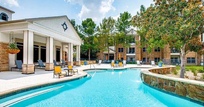 Towne Crossing Apartments photo 4