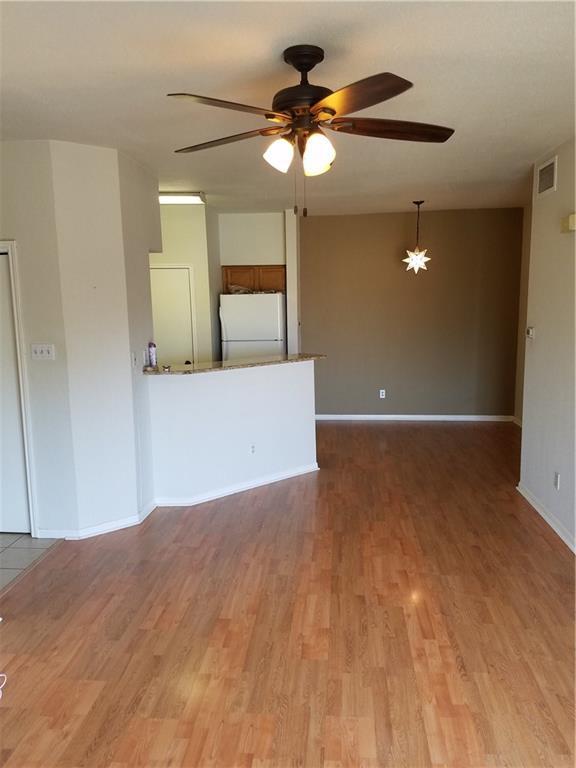 2450 Wickersham Ln Austin, TX 78741 photo 2
