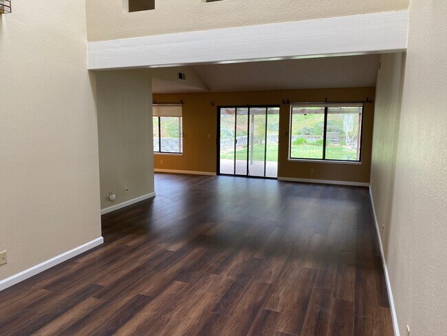 838 Dorset Way Benicia, CA 94510 photo 2