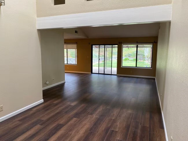 838 Dorset Way Benicia, CA 94510 photo 2