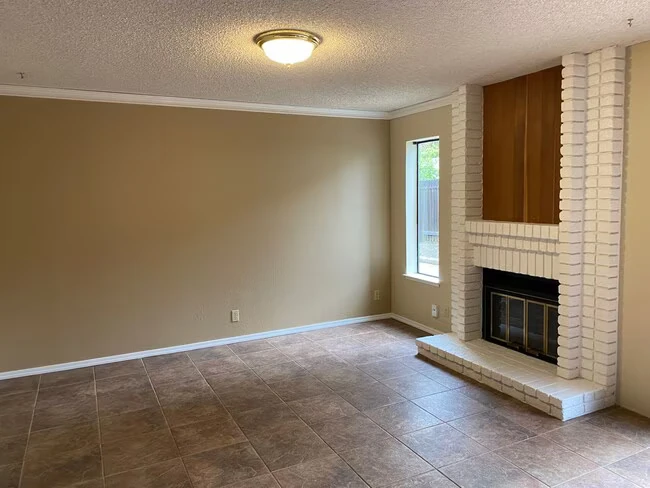 838 Dorset Way Benicia, CA 94510 photo 5