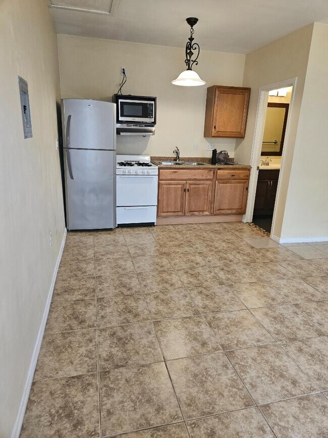 7102 Mohawk St San Diego, CA 92115 photo 3
