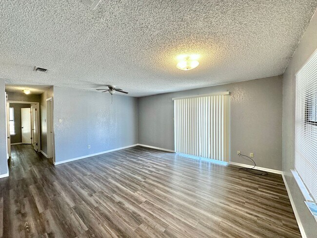 708 Lisa Ln Killeen, TX 76543 photo 3