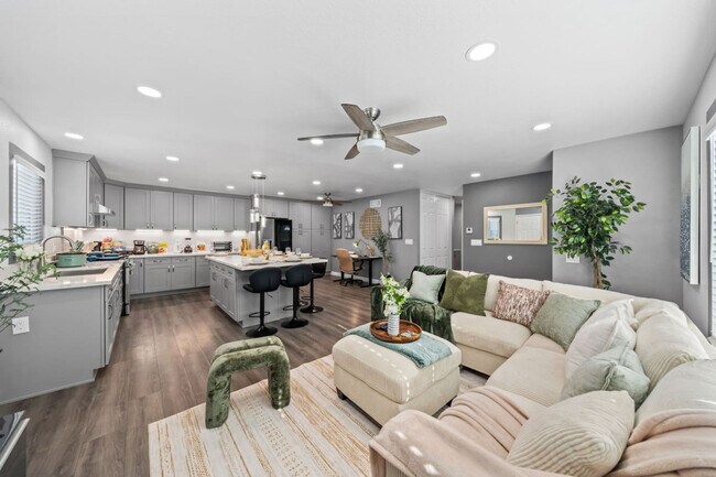 10983 Parkdale Ave San Diego, CA 92126 photo 3