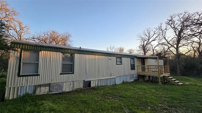 8315 Burleson Manor Rd photo 3