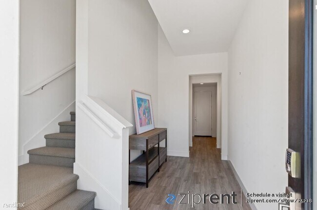 2053 Main Street, Alameda, CA 94501 photo 3