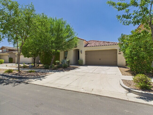 10511 E Corbin Ave Mesa, AZ 85212 photo 3