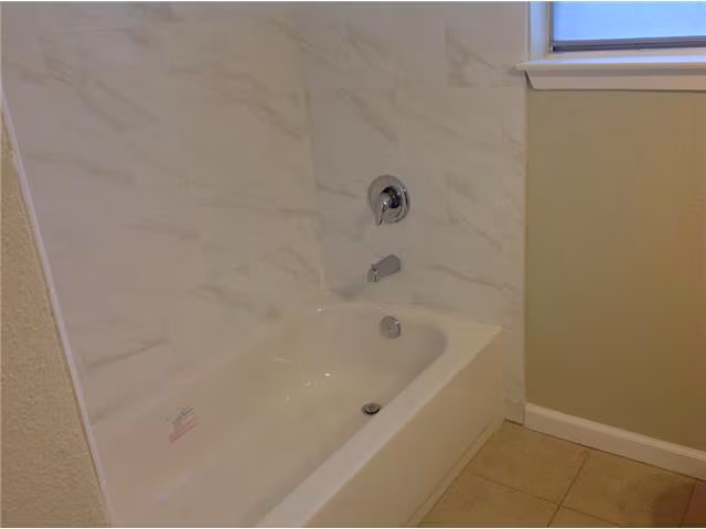 1601 Rutland Dr Austin, TX 78758 photo 5