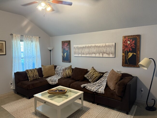 1335 Liberation Ln Copperas Cove, TX 76522 photo 2