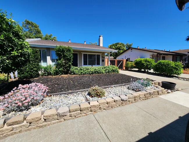 1931 De Vaca Way Livermore, CA 94550 photo 3