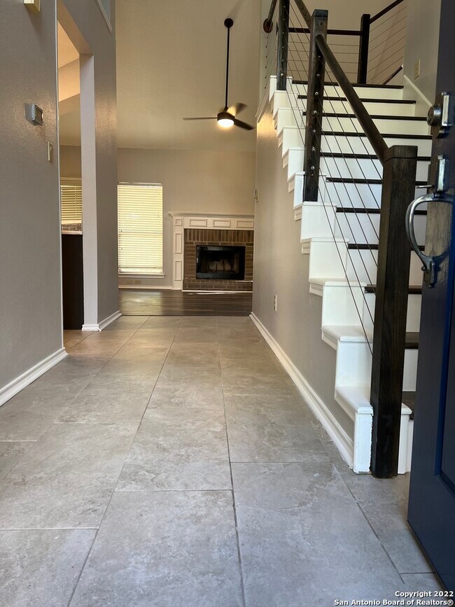 4006 Legend Creek Dr San Antonio, TX 78230 photo 4