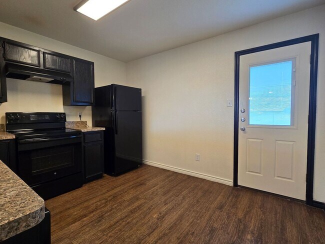 4711 Waterproof Dr Killeen, TX 76549 photo 4