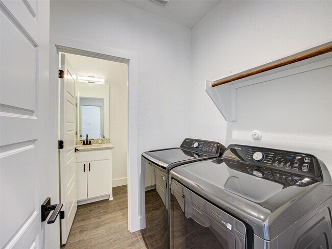 20507 Bonanza Street, Leander, TX 78645 photo 4