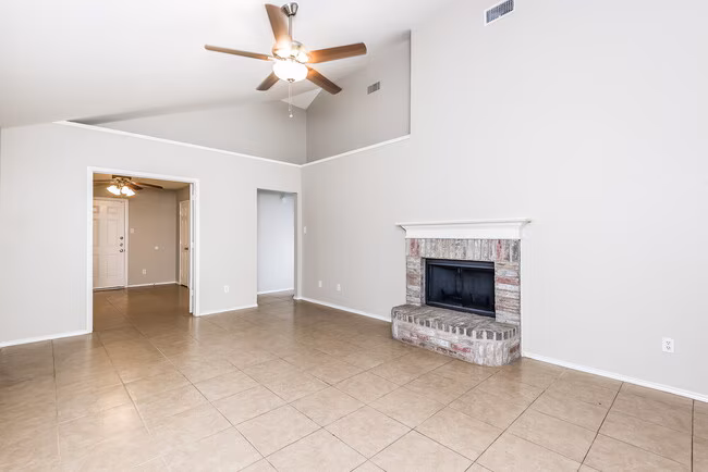 2500 Ensenada Ln Fort Worth, TX 76108 photo 5