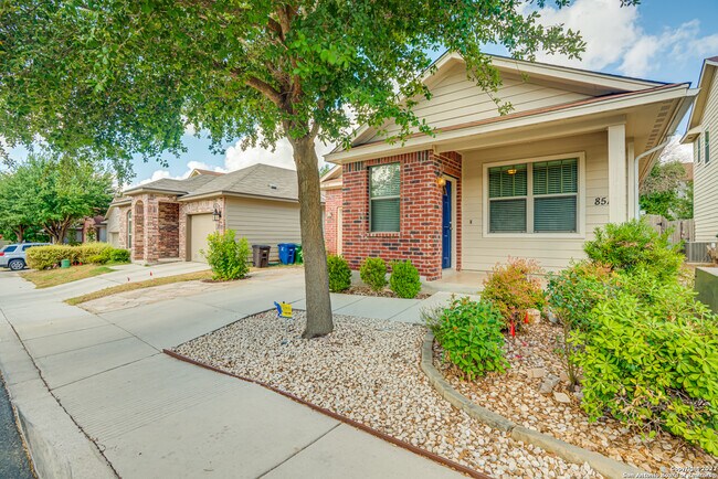 8519 Pecan Cross San Antonio, TX 78240 photo 2