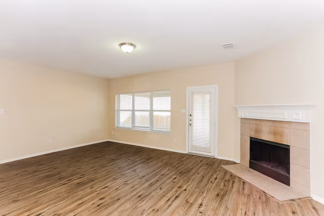 1771 Eagle River Trail Lancaster, TX 75146 photo 4