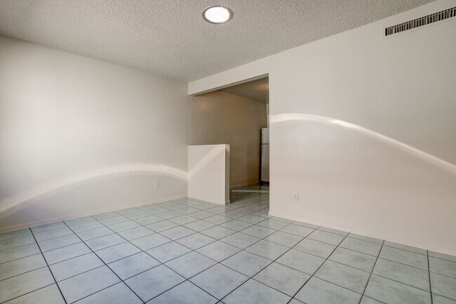 7850 E Glenrosa Ave Scottsdale, AZ 85251 photo 5