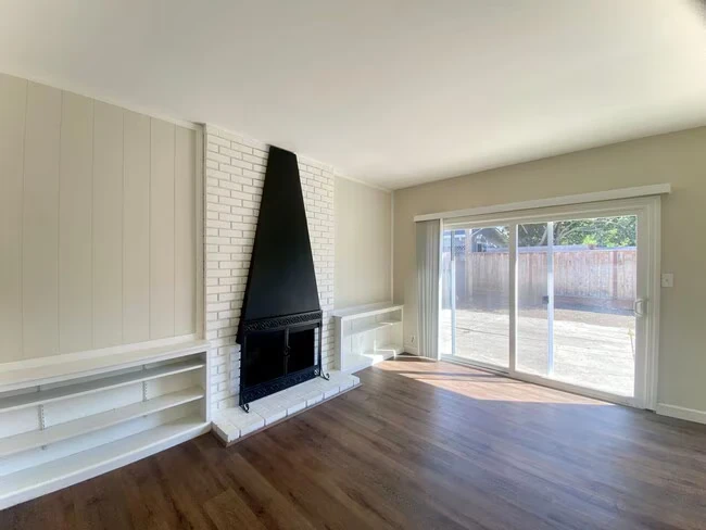 37051 Shasta St Fremont, CA 94536 photo 5