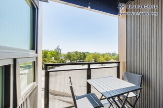4609 Union Bay Pl NE Seattle, WA 98105 photo 5