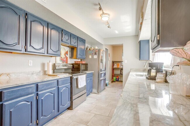 3200 Woodlark Dr Fort Worth, TX 76123 photo 3
