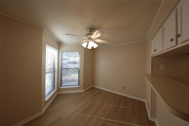 1510 W N Loop Blvd Austin, TX 78756 photo 5