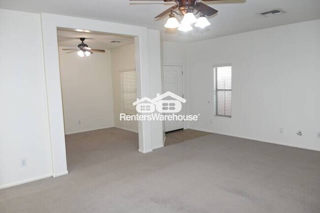 2576 W Amber Sun Dr Phoenix, AZ 85085 photo 3