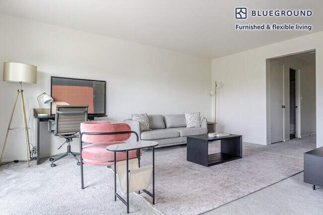 2850 15th Ave W Seattle, WA 98119 photo 5