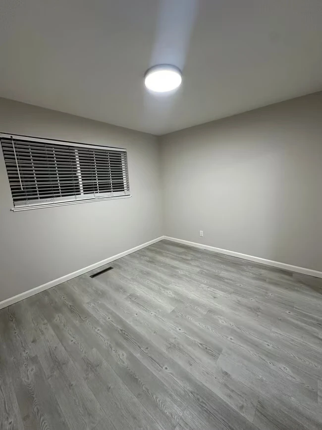 4045 Sacramento St Concord, CA 94521 photo 3