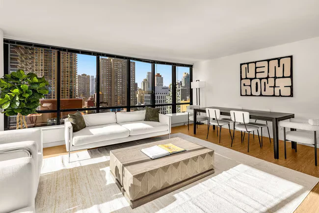 525 E 72nd St New York, NY 10021 photo 5
