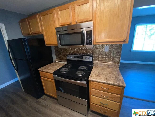 1311 S 3rd St Temple, TX 76504 photo 4