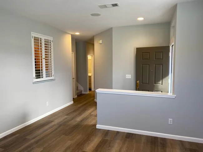 314 Ballymore Cir San Jose, CA 95136 photo 3