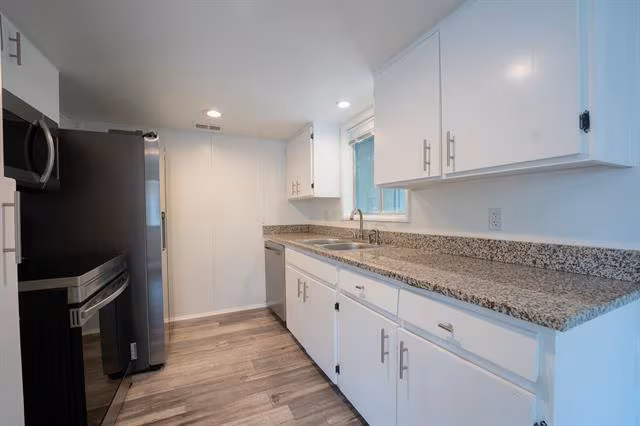 730 North Boulevard Terrace, Dallas, TX 75211 photo 4