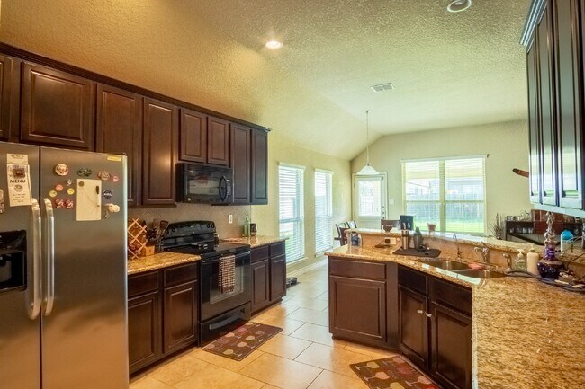420 Cactus Flower Cibolo, TX 78108 photo 4