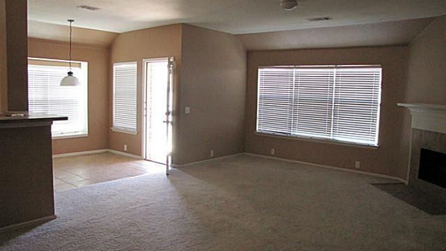 2009 Fawn Dr Midlothian, TX 76065 photo 2