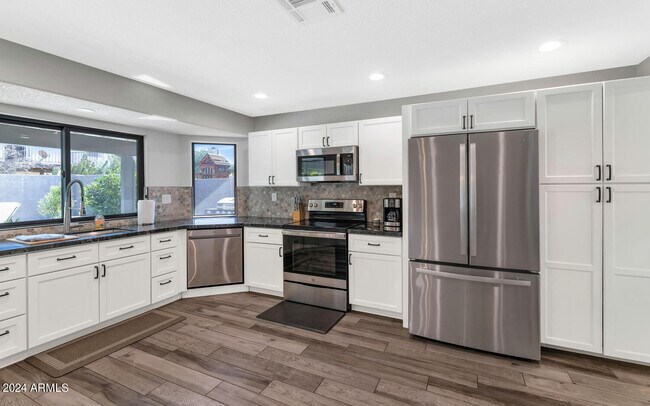 1439 S almar Cir Mesa, AZ 85204 photo 3