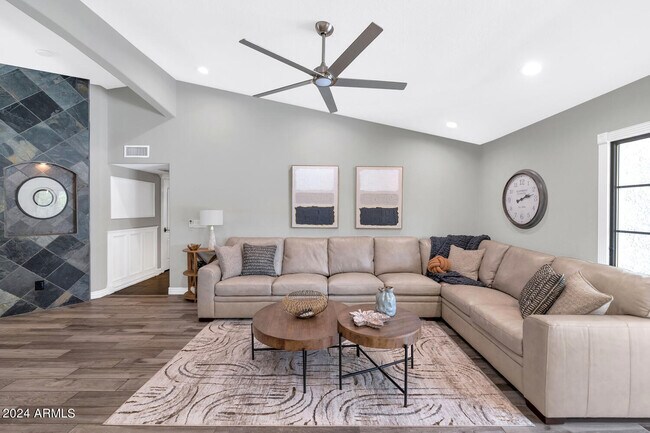 1439 S almar Cir Mesa, AZ 85204 photo 4